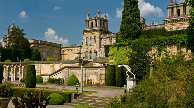 Student Tours to Blenheim Place & Cotswolds 2018